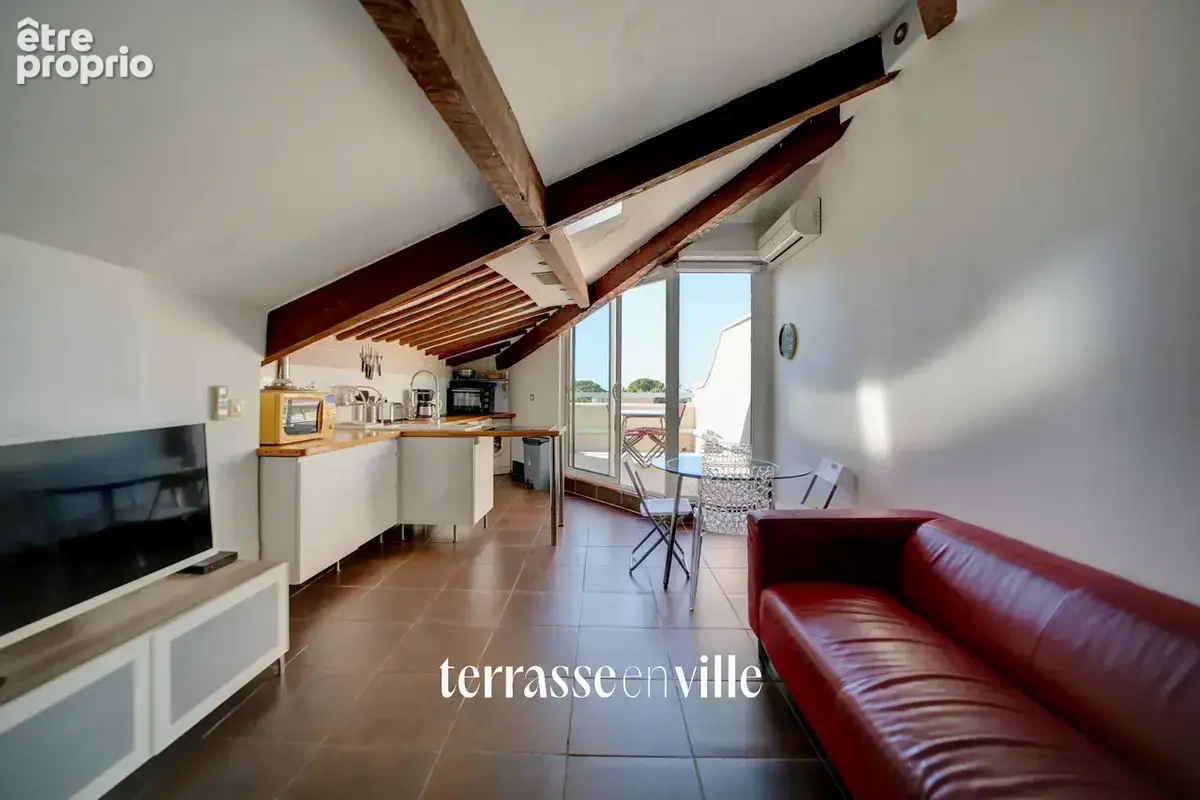 La ciotat   clos des plages   t3 duplex de caractère avec terrasse et parking   à 2 pas des plages - 399 000 - photo 4