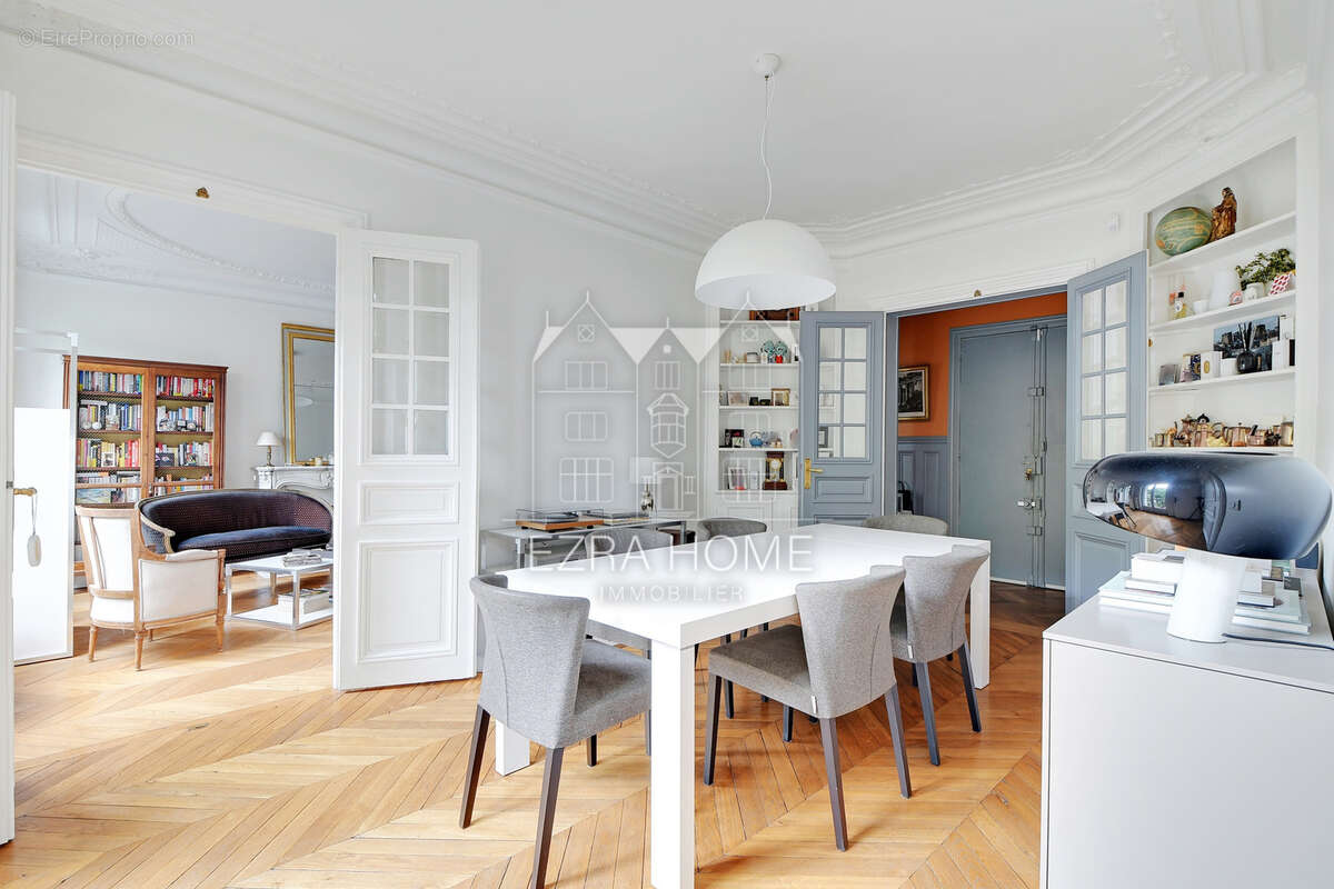 Appartement à PARIS-10E