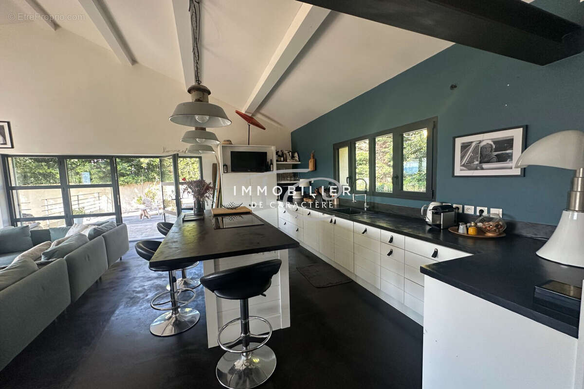 Maison 200 m² à Gassin  - photo 9