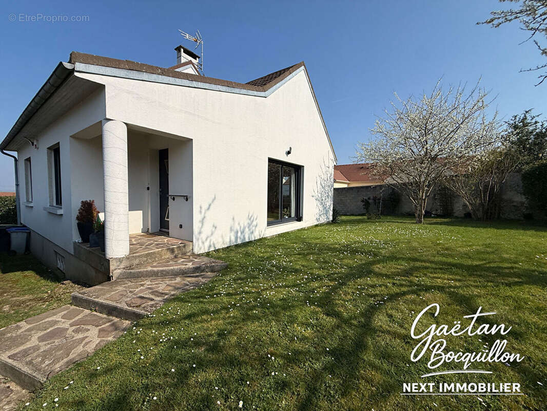 Maison à QUINCY-VOISINS