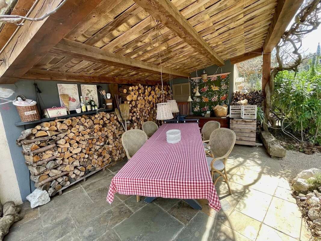 Magnifique Mas plein de charme à vendre à Roquefort-les-Pins / Côte d'Azur, - photo 4