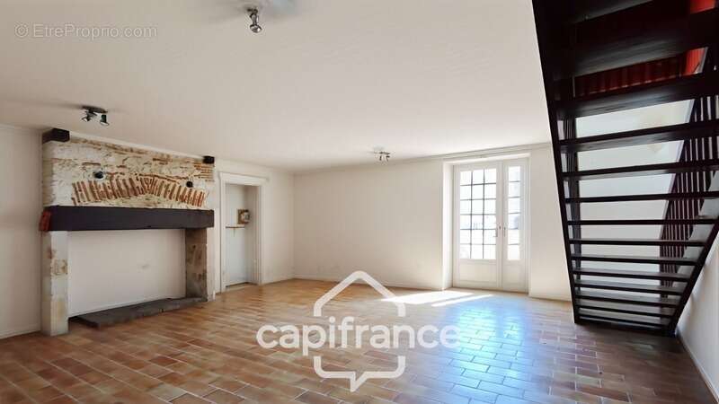 Maison type longère à Rénover  20 pièces  (47) - photo 31