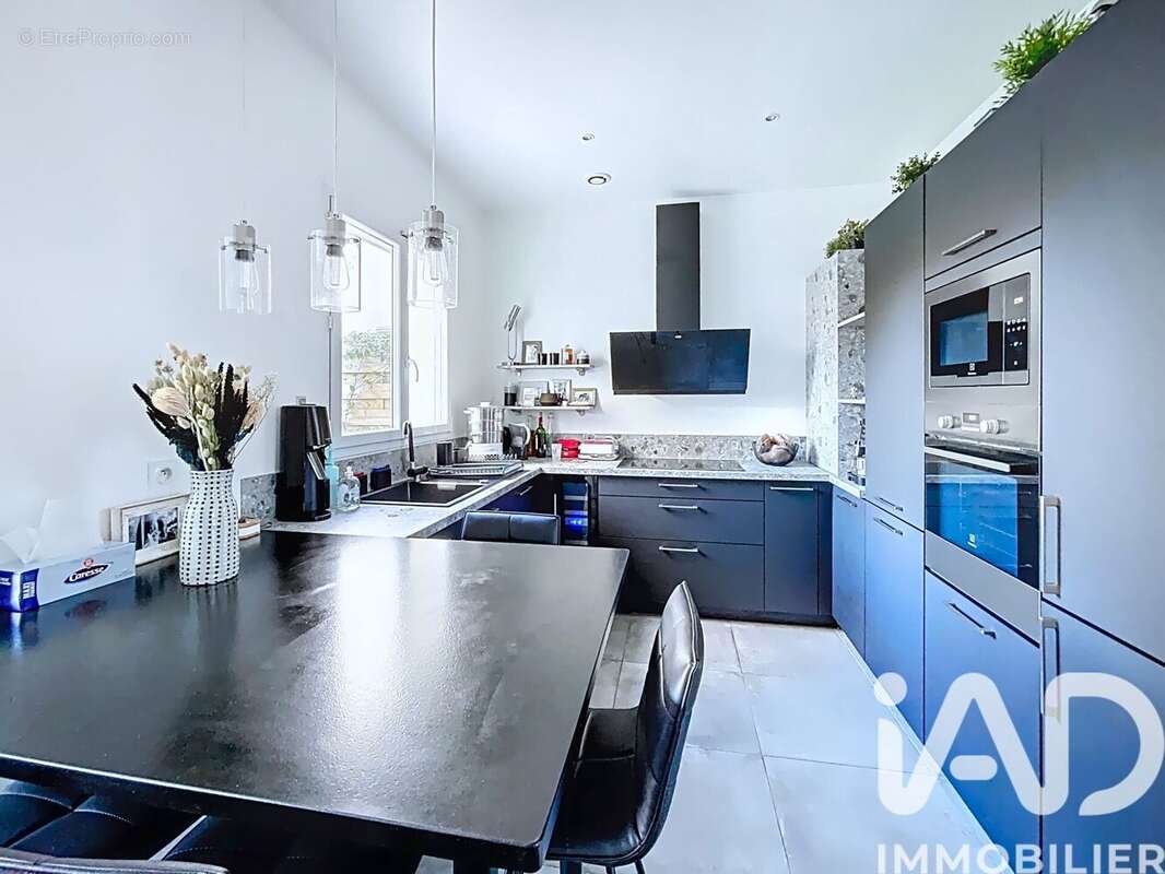 Photo 8 - Maison à RUEIL-MALMAISON