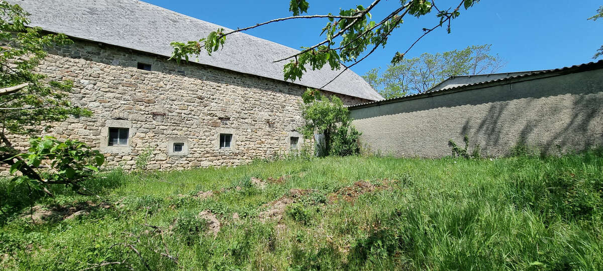 Maison à SENERGUES