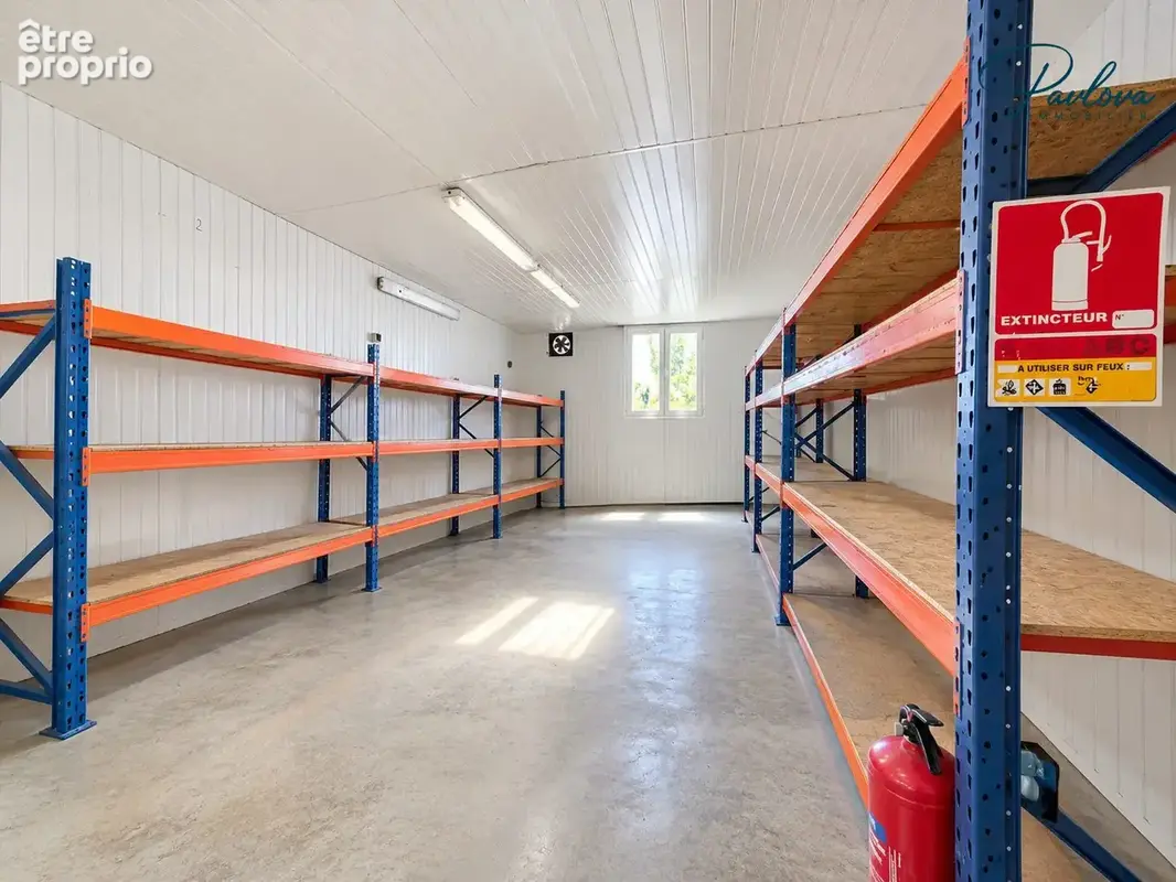 Commerce 254 m² à vendre à Castries (34160) - photo 3
