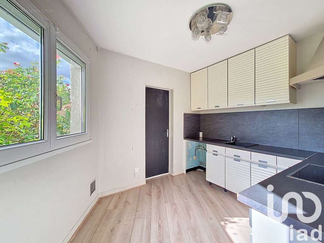 Photo 4 - Maison à VILLIERS-LE-BACLE