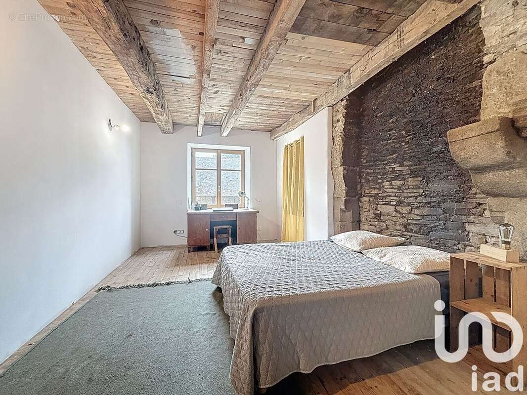 Photo 8 - Maison à BAZOUGES-LA-PEROUSE