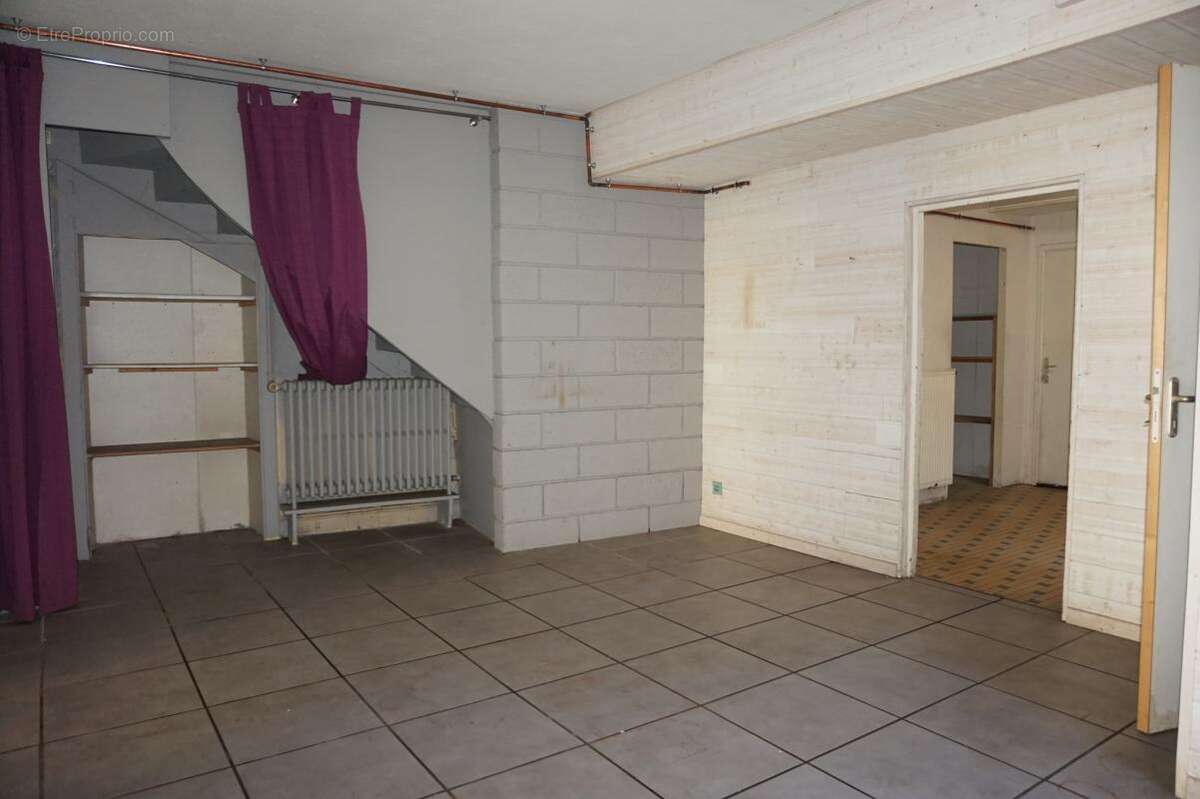 Maison à MORTAGNE-SUR-SEVRE