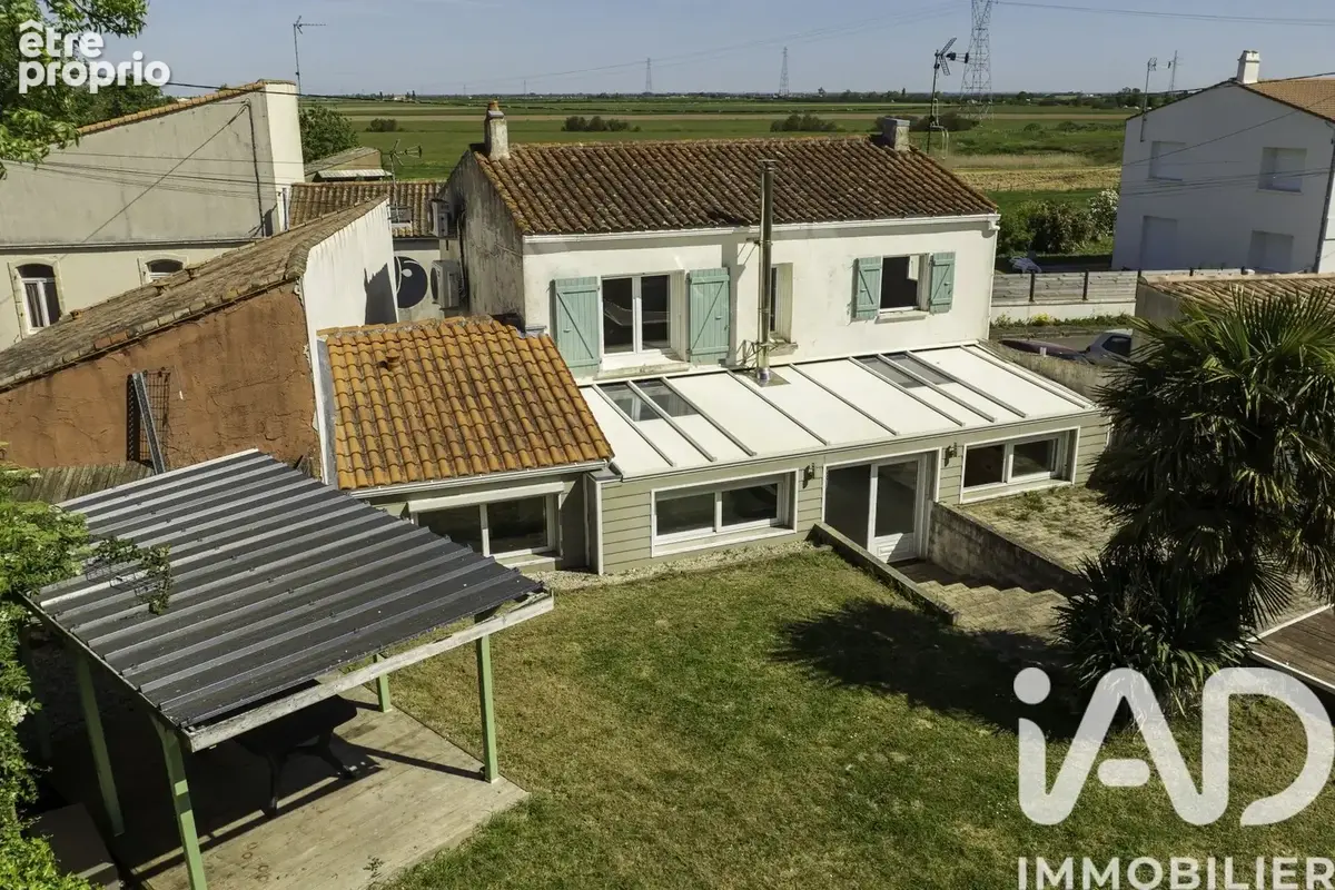 Photo 1 - Maison à CHARRON