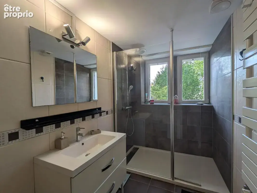 ALBI, Maison de Ville rénovée avec 4 chambres et garage - photo 13