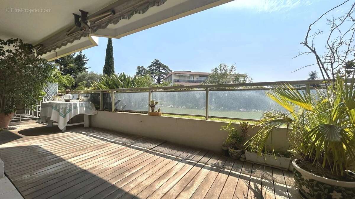 SOUS COMPROMIS - Appartement 3 pièces 80 m² – Résidence prisée avec parc paysager, piscine et terrasse - photo 7