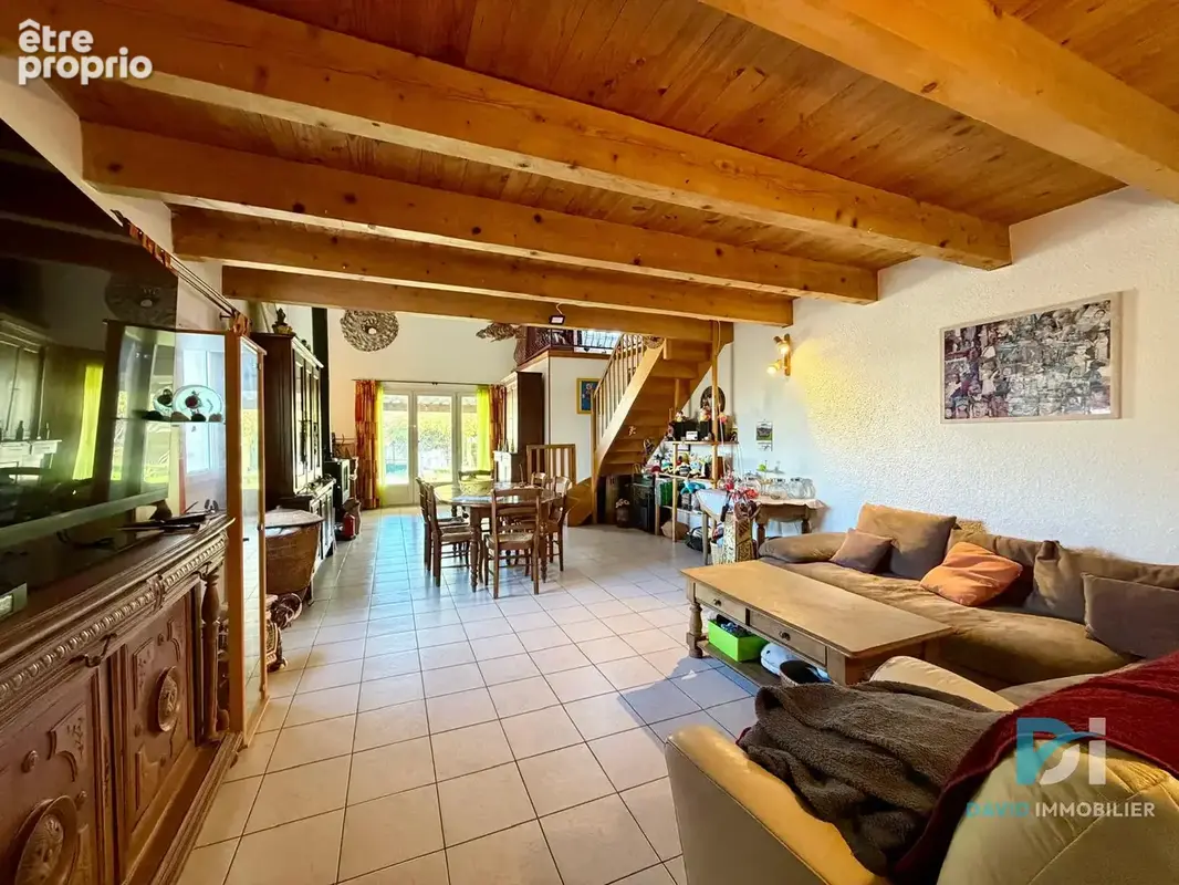 Maison T9 243 m2 habitables avec garage sur 1289 m2 de terrain - photo 6