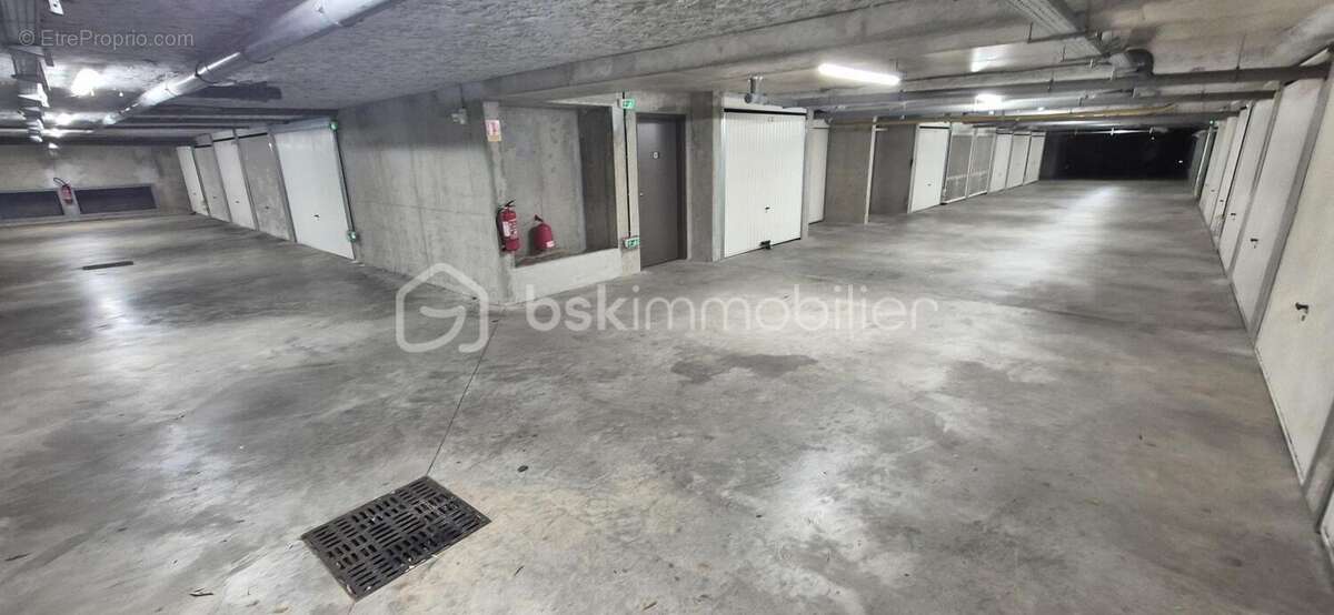 Appartement à MEYZIEU