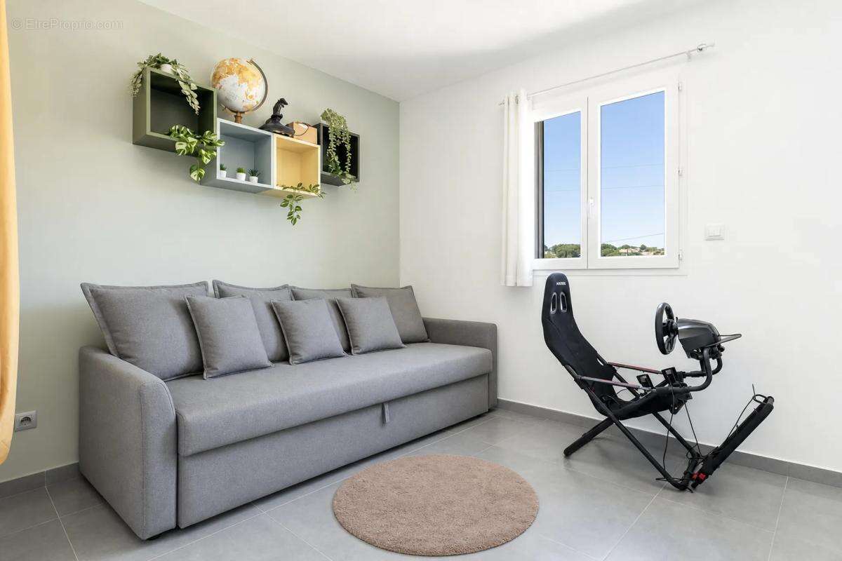 Maison 7 pièces avec grand jardin et piscine - photo 12