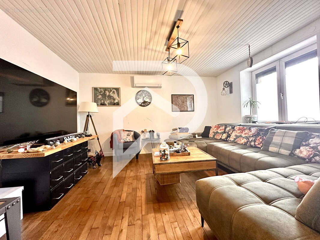 Maison à THIEBAUMENIL