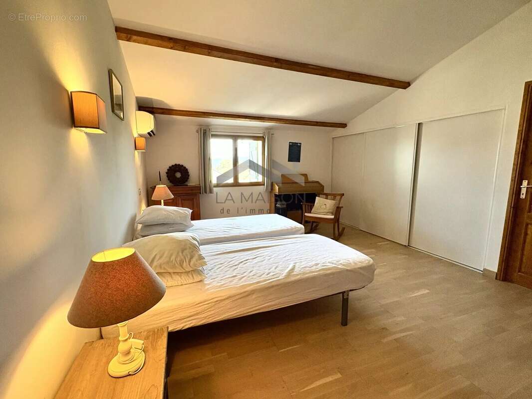 Maison de village en pierre à vendre à Muratello - photo 13