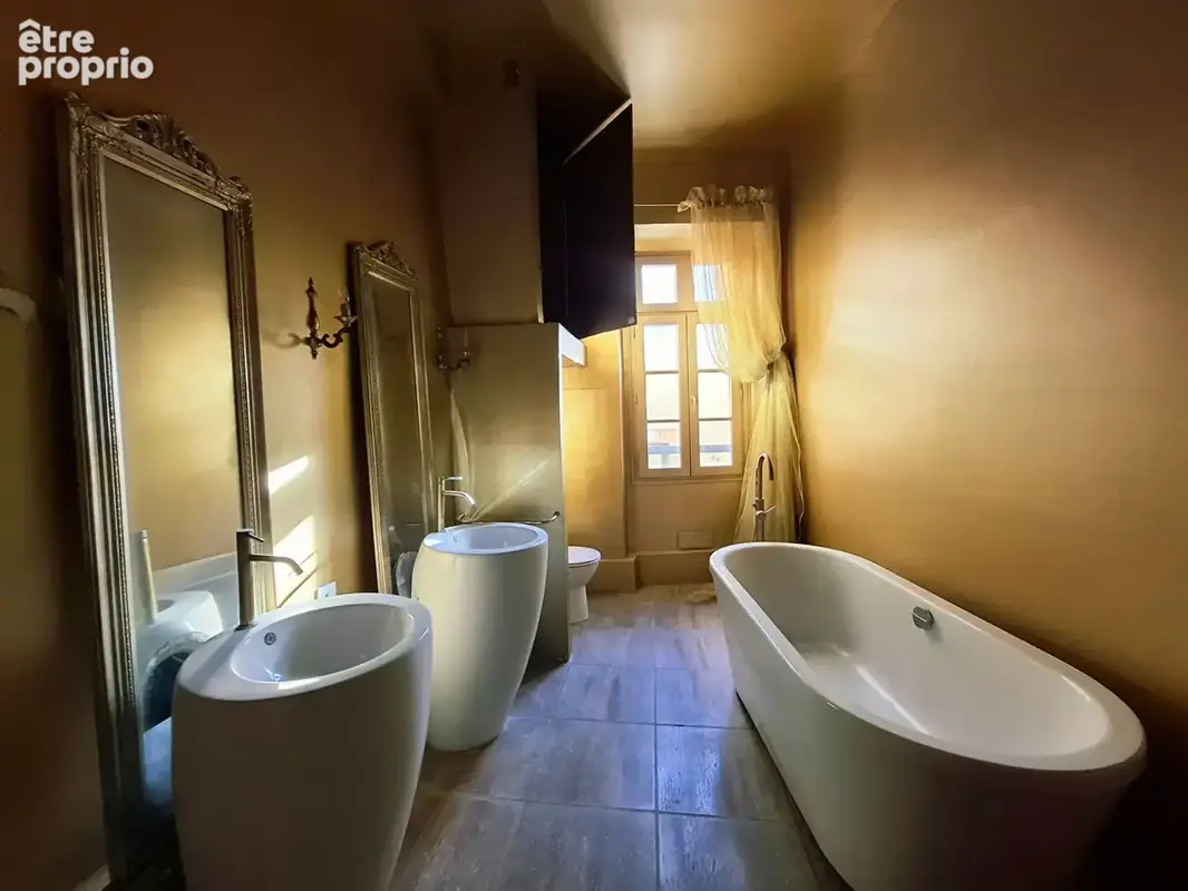 Perpignan Centre Ville T4 de 128.93 m2 - photo 5