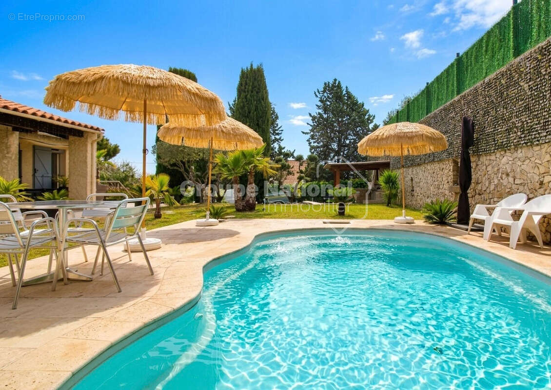Villa plain-pied avec piscine, studio indépendant et grand garage - photo 2