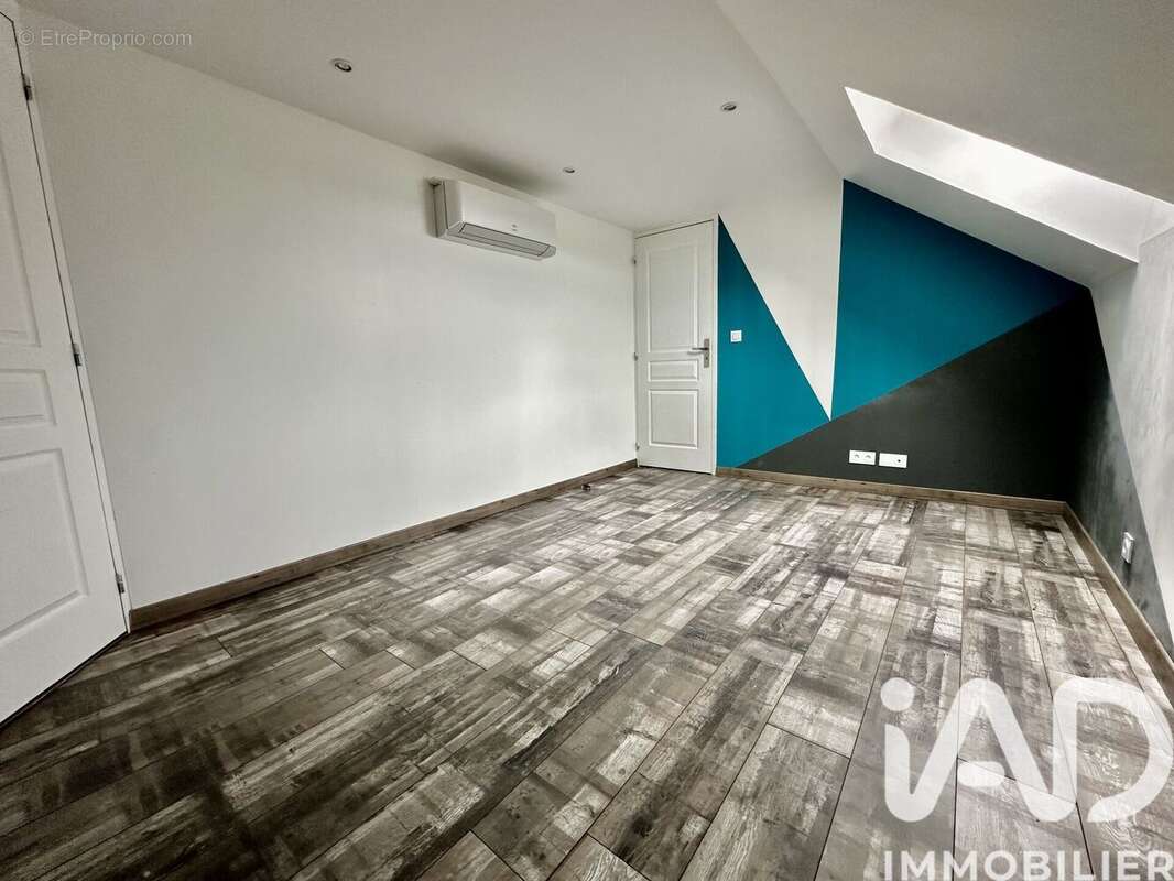 Maison 155 m² à Ambrault  - photo 9