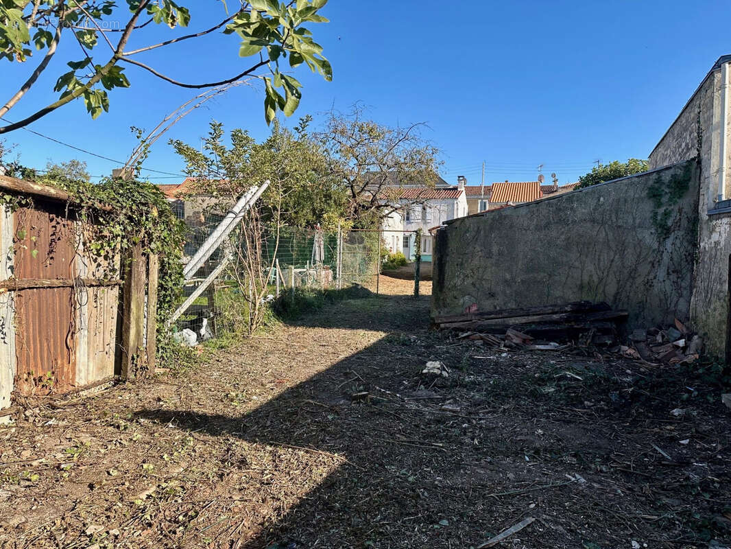 Maison à L'ILE-D'ELLE