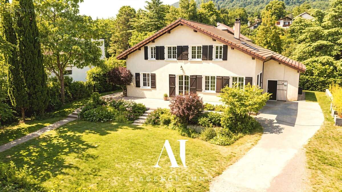 Maison 266 m² à Gex  - photo 3