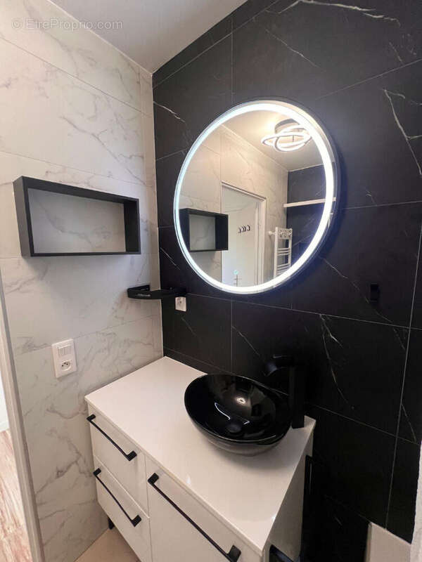 Appartement T2 au coeur de Chessy Bourg - photo 7