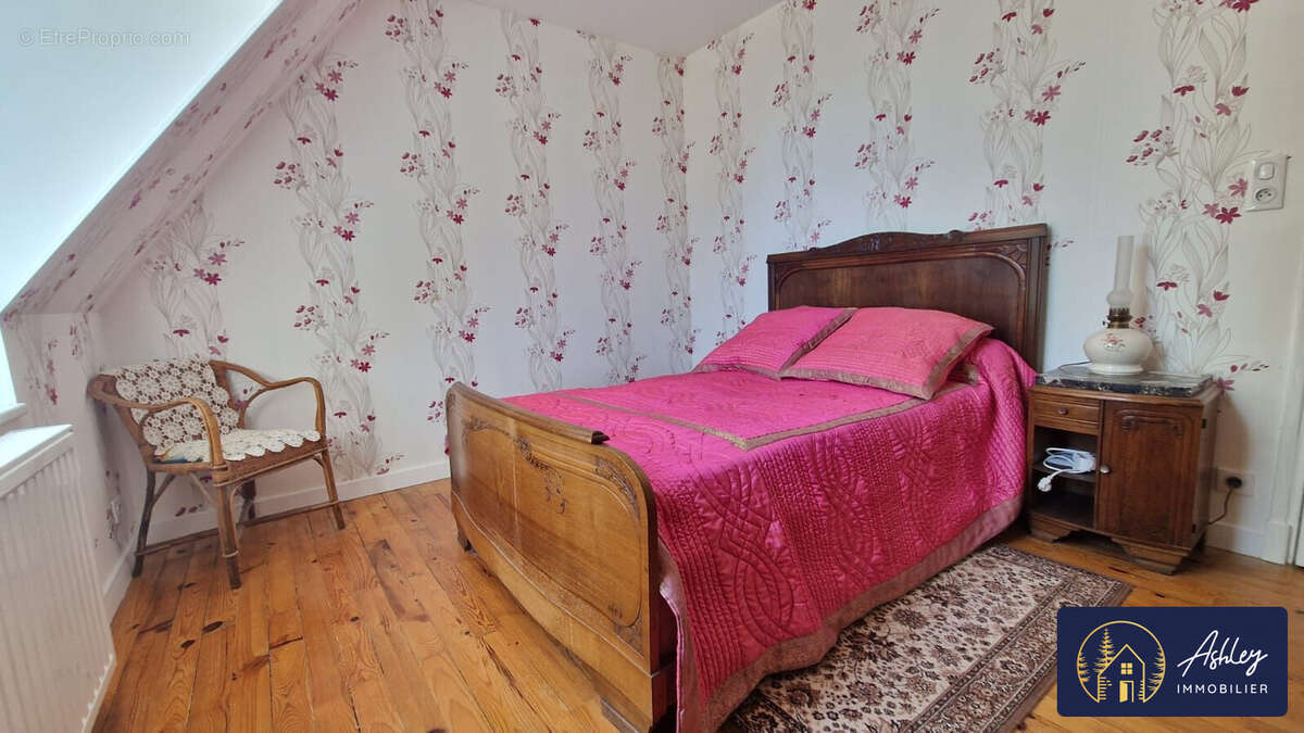 Maison 6 pièces BASSIGNAC  - Maison à BASSIGNAC