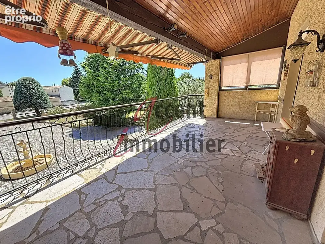 Grande maison familiale de 280 m² avec piscine sur 3 000 m² de terrain - photo 4