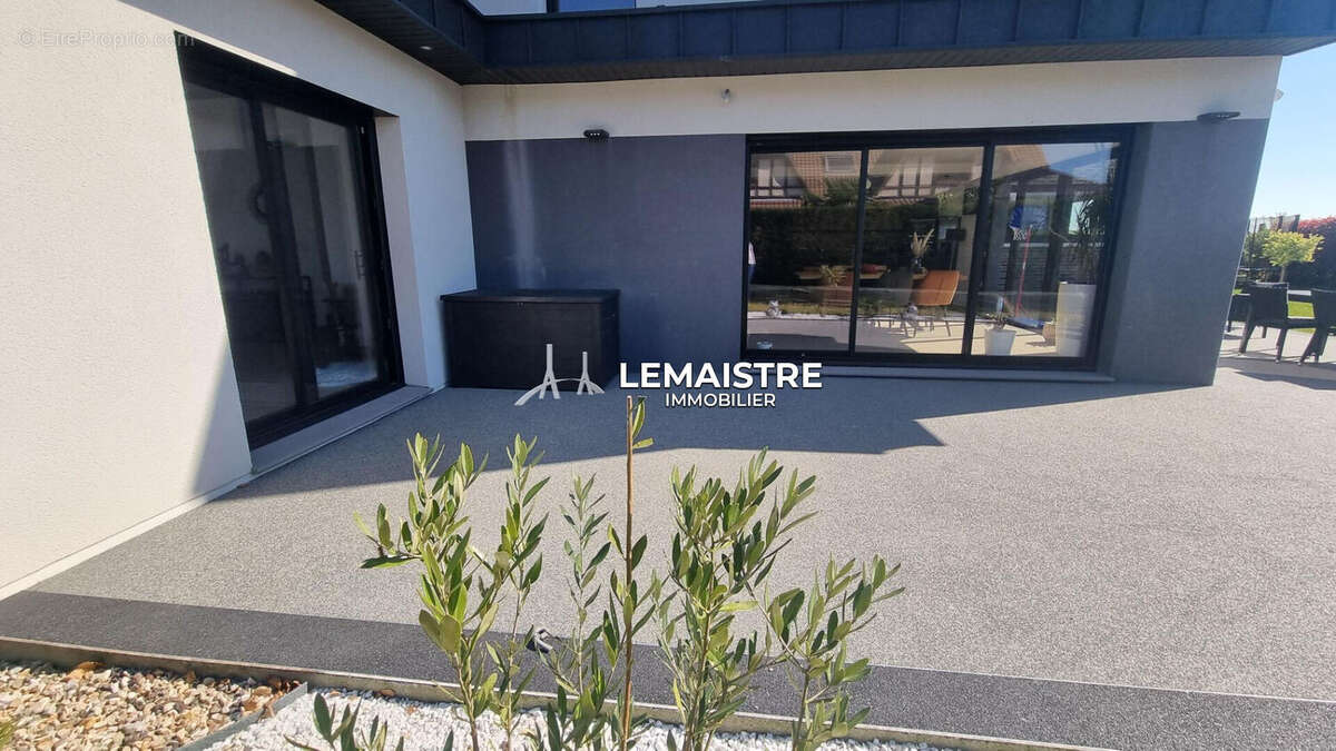 Maison à SAINT-JEAN-DU-CARDONNAY