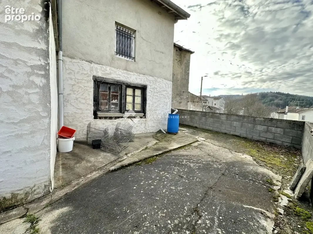 Maison 7 pièces 176 m² à vendre à La Monnerie-Le-Montel (63650) - photo 5