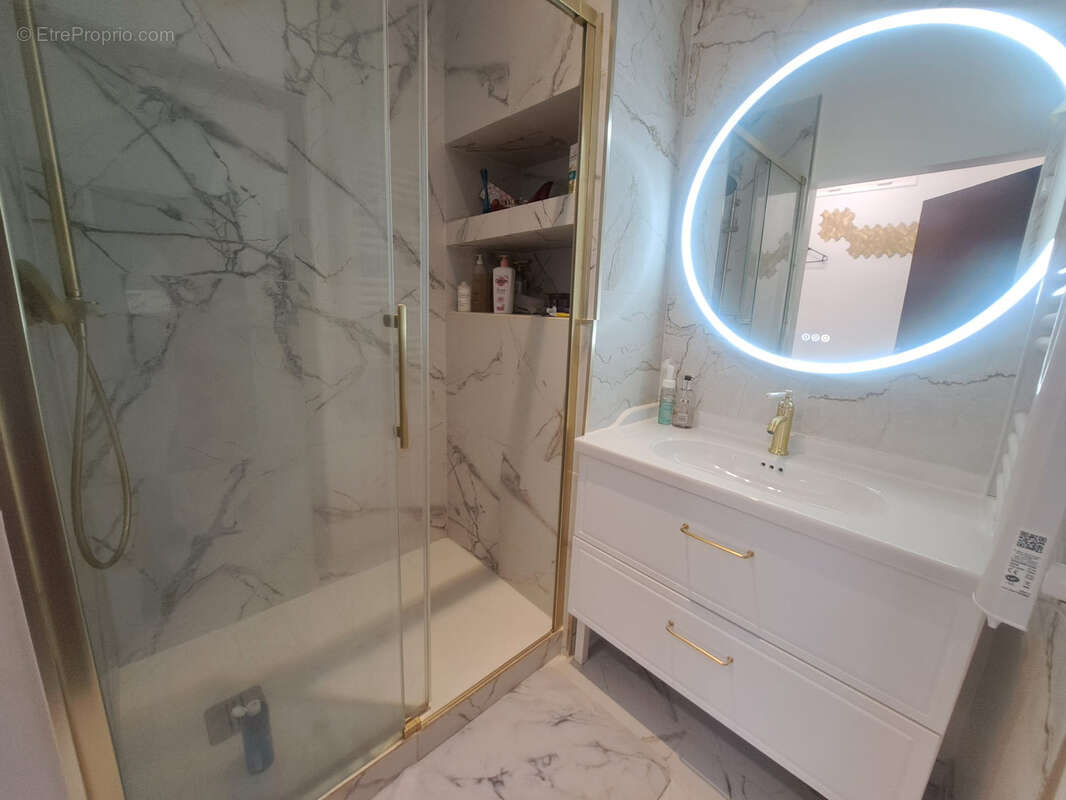 Appartement de type 3 avec belle hauteur sous plafond à vendre sur Agde ! - photo 7