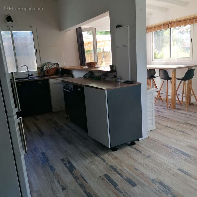 Maison à CAPESTERRE-BELLE-EAU