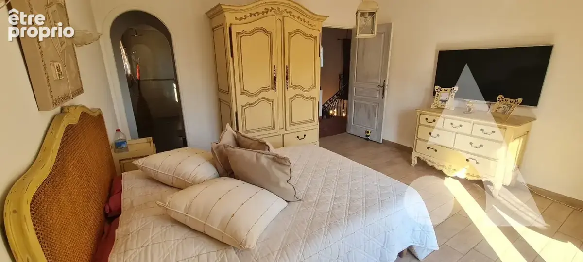 Superbe propriété à Flayosc, 10 pièces 240 m² sur plus de 6.500m² de terrain - photo 12
