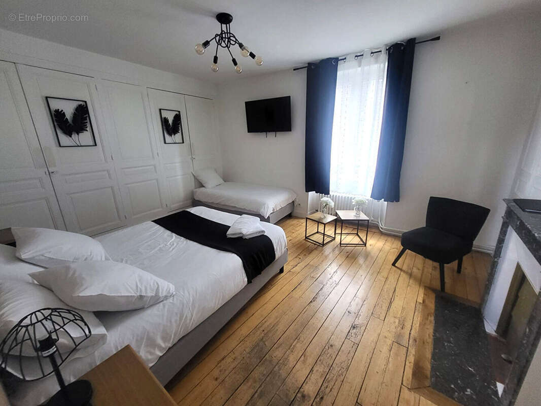 Maison à COUILLY-PONT-AUX-DAMES