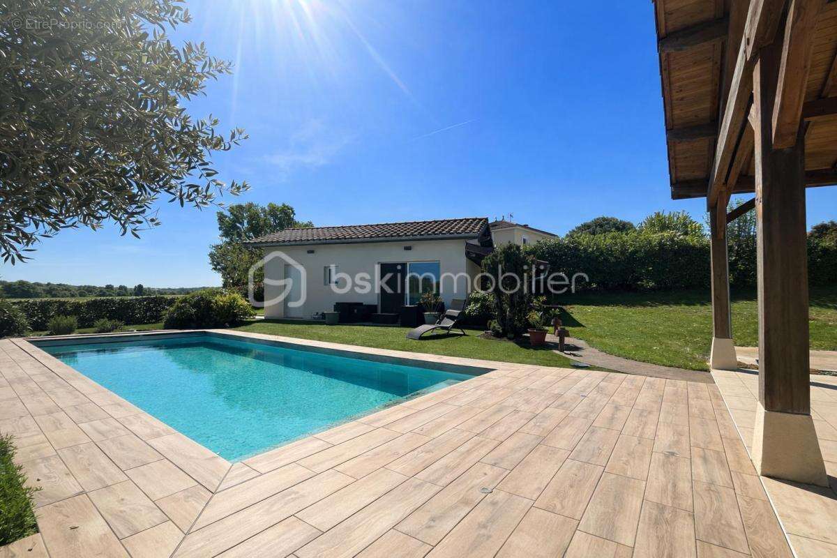 Exclusivité – villa d’architecte de plain-pied – 210 m² – un art de vivre entre lumière, volumes & élégance - photo 17