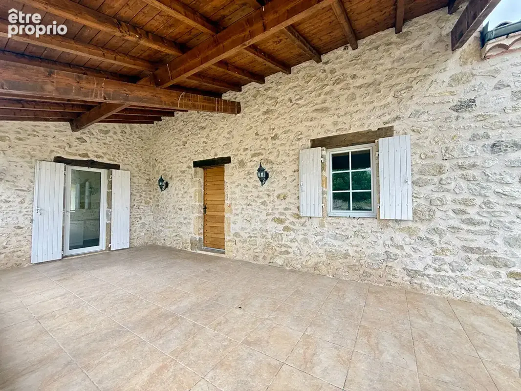 Maison en pierres avec piscine au calme - photo 10