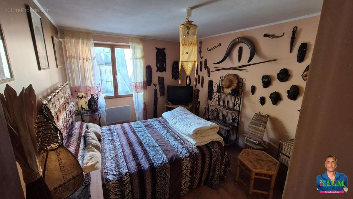 Maison à ROBIAC-ROCHESSADOULE