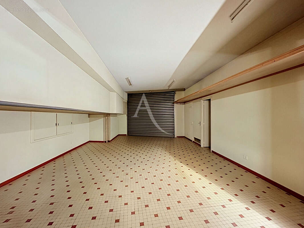 Maison Chateau Gontier Sur Mayenne   380 m2 - photo 10