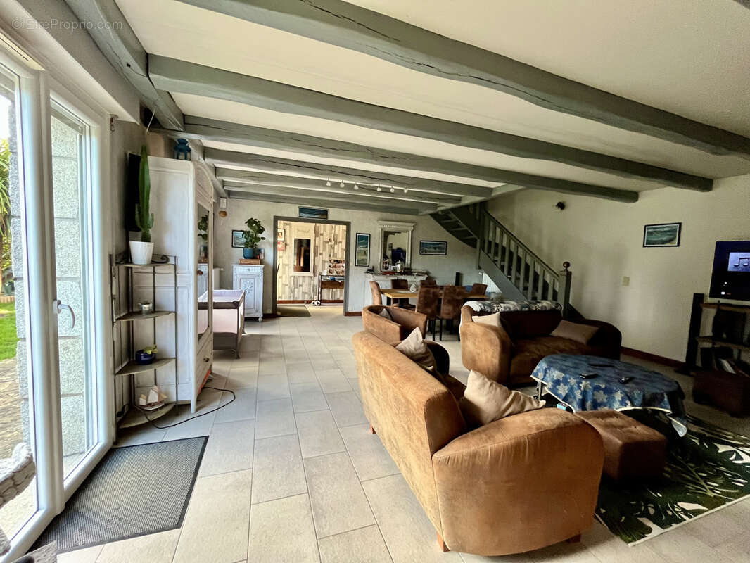 Maison à PLOUGOUMELEN