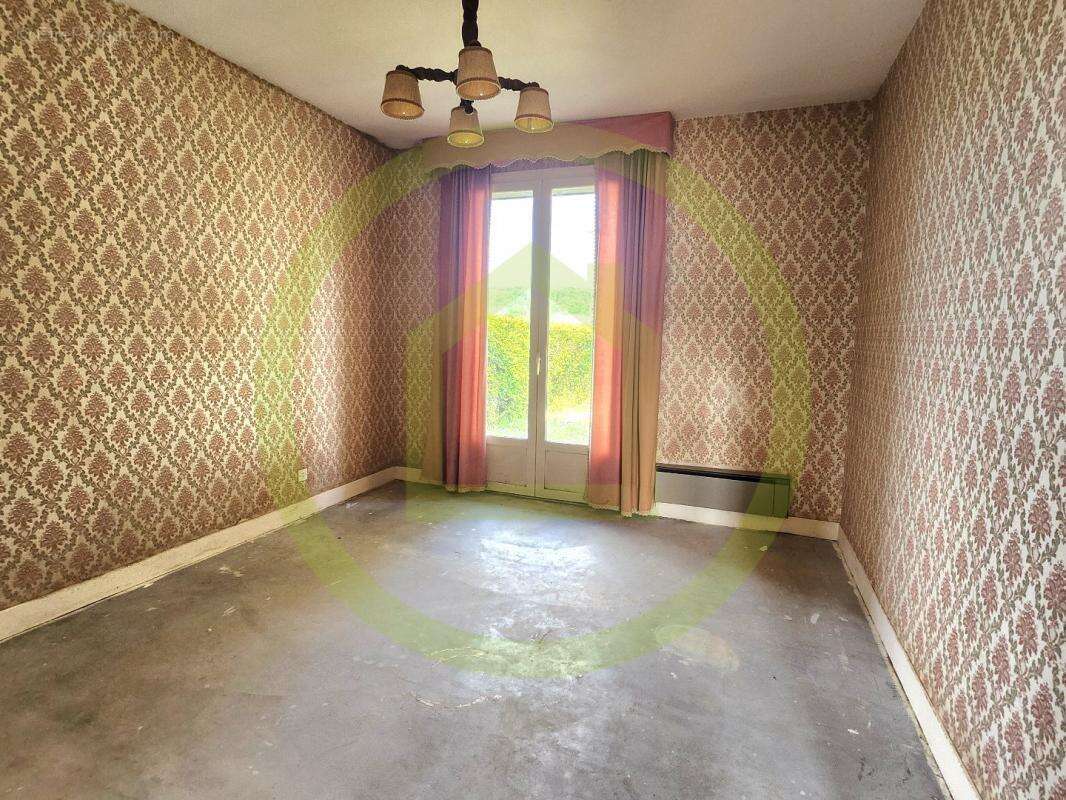 Maison à ELINCOURT-SAINTE-MARGUERITE