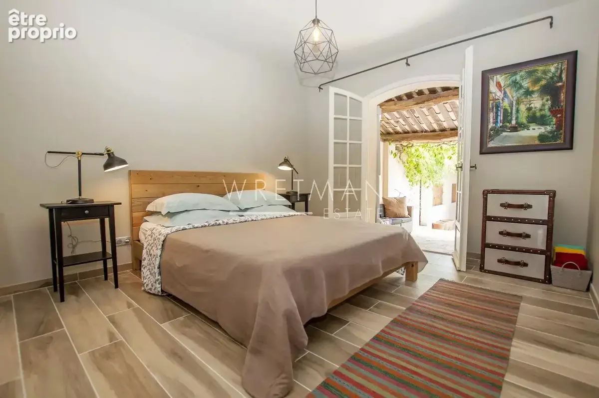 Co Exclusive À vendre près de Valbonne - Domaine de 3 logements - photo 20
