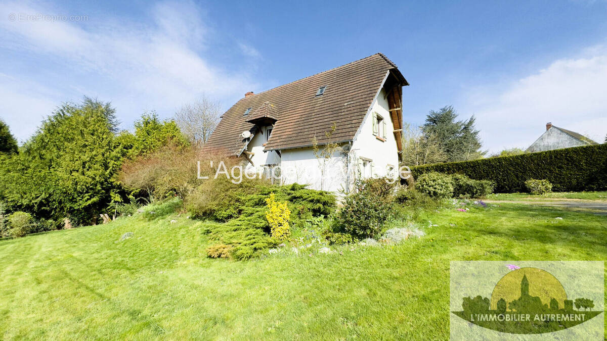 Maison à SAINTE-GENEVIEVE