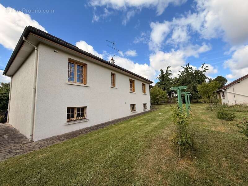 EN EXCLUSIVITE ! Pavillon de 114m², sur sous sol,  terrain de 956m2 180 000 € - photo 53