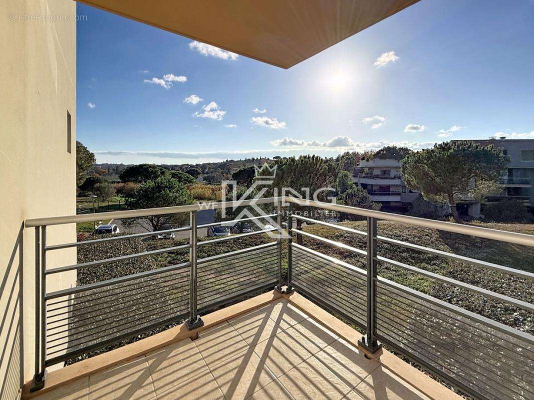 Appartement à FREJUS