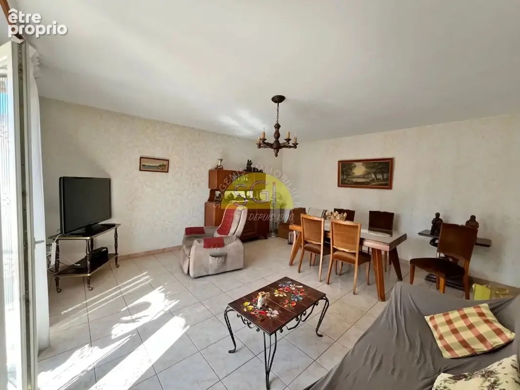 Villa 3 faces de plain-pied sur 486 m2 de terrain - photo 5