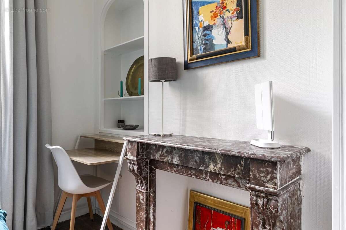 Appartement à PARIS-14E
