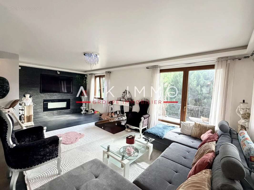 Appartement à VILLE-LA-GRAND