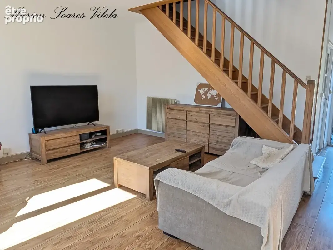 Ozouer-le-voulgis – du charme, de beaux volumes, 4 chambres et un jardin - photo 4