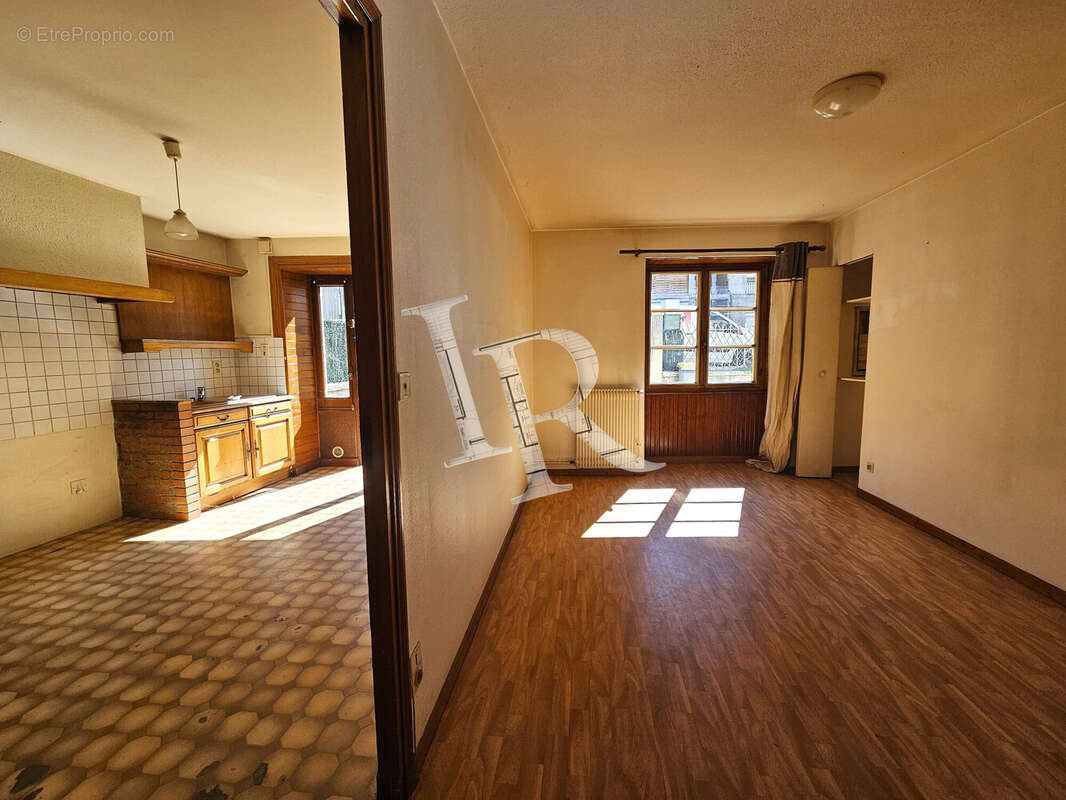 Appartement à ESPALY-SAINT-MARCEL