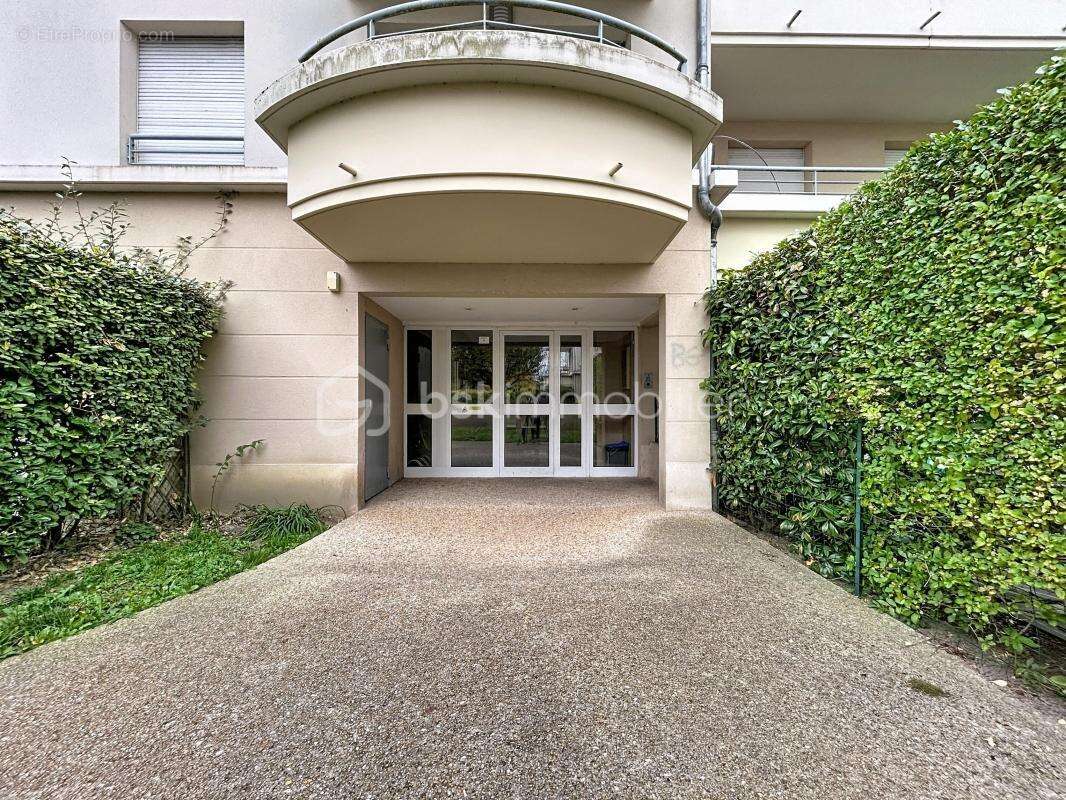 Appartement à CORBEIL-ESSONNES